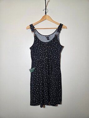 Hot Topic Musical Note Jumper Dress